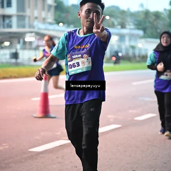 Runner Photo 8305921