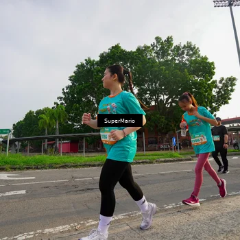 Runner Photo 8305925