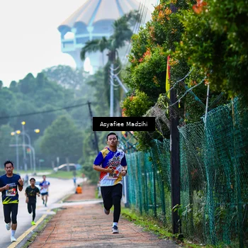Runner Photo 8305943