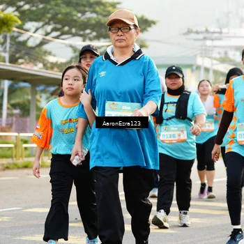 Runner Photo 8305958