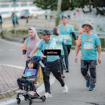 Runner Photo 8305976