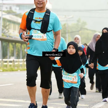Runner Photo 8305977