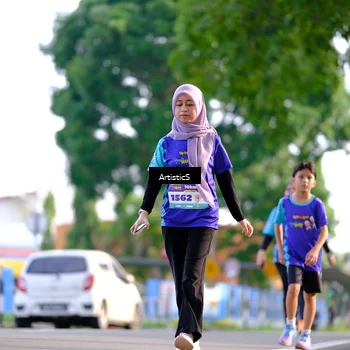 Runner Photo 8305995