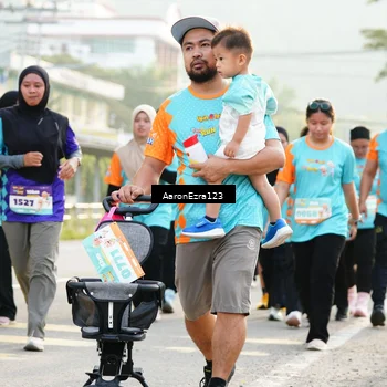 Runner Photo 8306005