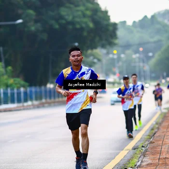 Runner Photo 8306008
