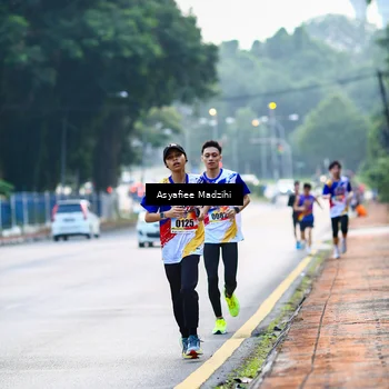 Runner Photo 8306040