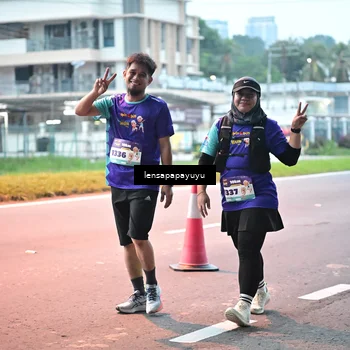 Runner Photo 8306041