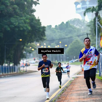Runner Photo 8306046