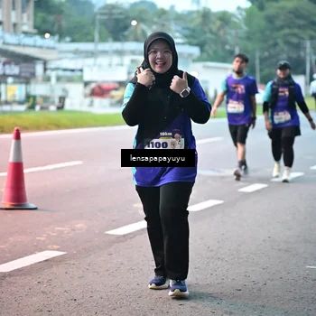 Runner Photo 8306048