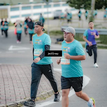 Runner Photo 8306063