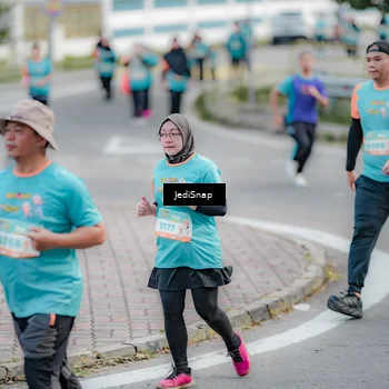 Runner Photo 8306068