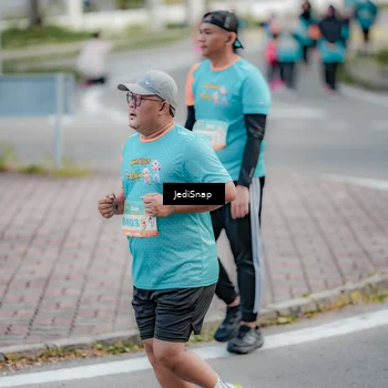 Runner Photo 8306099