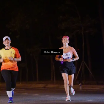 Runner Photo 8306100