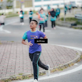 Runner Photo 8306114