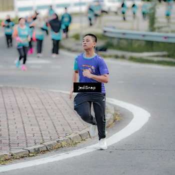 Runner Photo 8306119