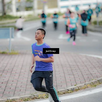 Runner Photo 8306133