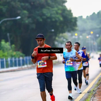 Runner Photo 8306165