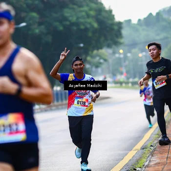 Runner Photo 8306210