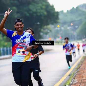 Runner Photo 8306220