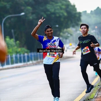 Runner Photo 8306224