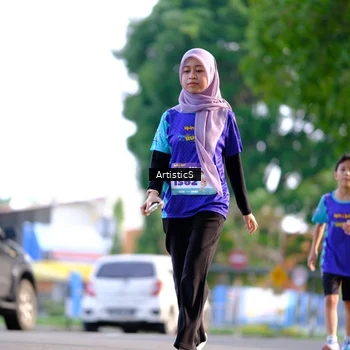 Runner Photo 8306231