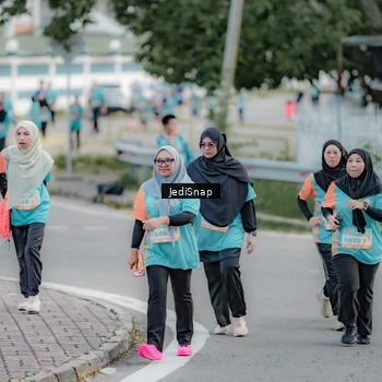 Runner Photo 8306240