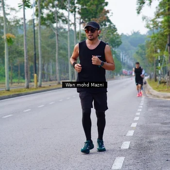 Runner Photo 8306253