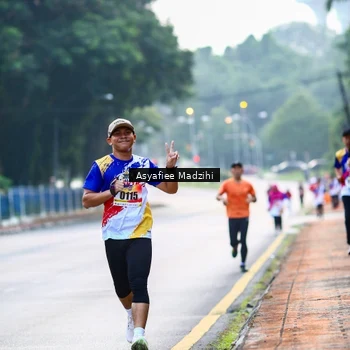 Runner Photo 8306262