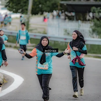 Runner Photo 8306264