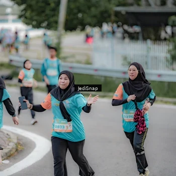 Runner Photo 8306282
