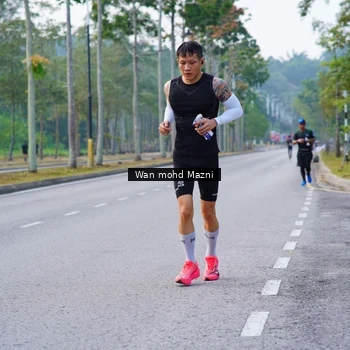 Runner Photo 8306311
