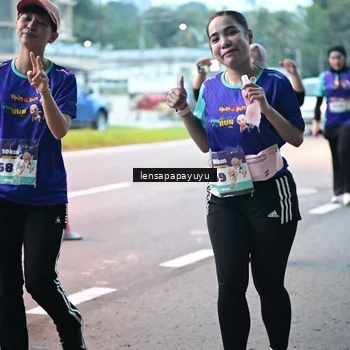 Runner Photo 8306312