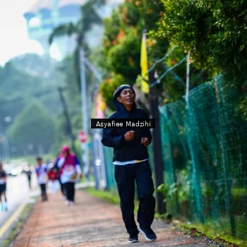 Runner Photo 8306323