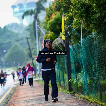 Runner Photo 8306324