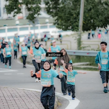 Runner Photo 8306334