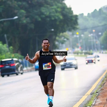 Runner Photo 8306375