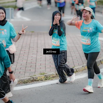 Runner Photo 8306592