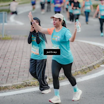 Runner Photo 8306638
