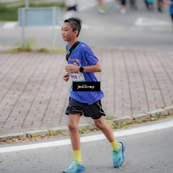 Runner Photo 8306671
