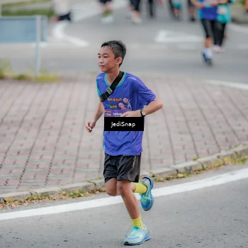 Runner Photo 8306675