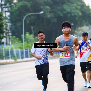 Runner Photo 8306689