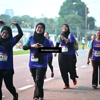Runner Photo 8306759