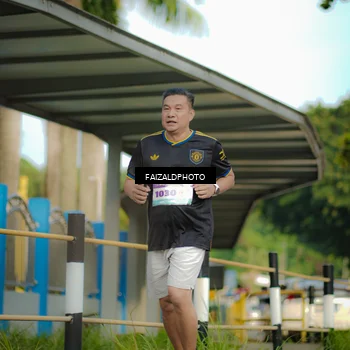 Runner Photo 8306774
