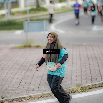 Runner Photo 8306818
