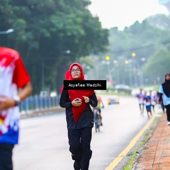 Runner Photo 8306856