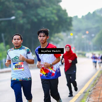 Runner Photo 8306858