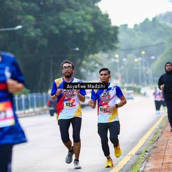Runner Photo 8306924