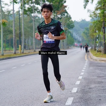 Runner Photo 8306956