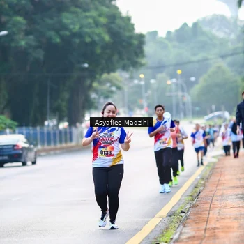 Runner Photo 8306989
