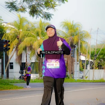 Runner Photo 8307006